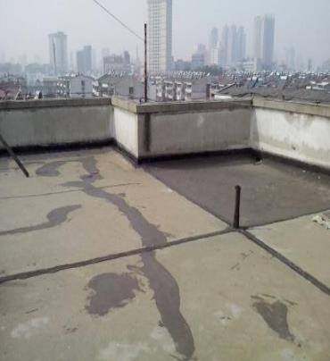 湘潭市漏水维修 楼顶漏水是什么原因，楼顶漏水维修方法是什么?